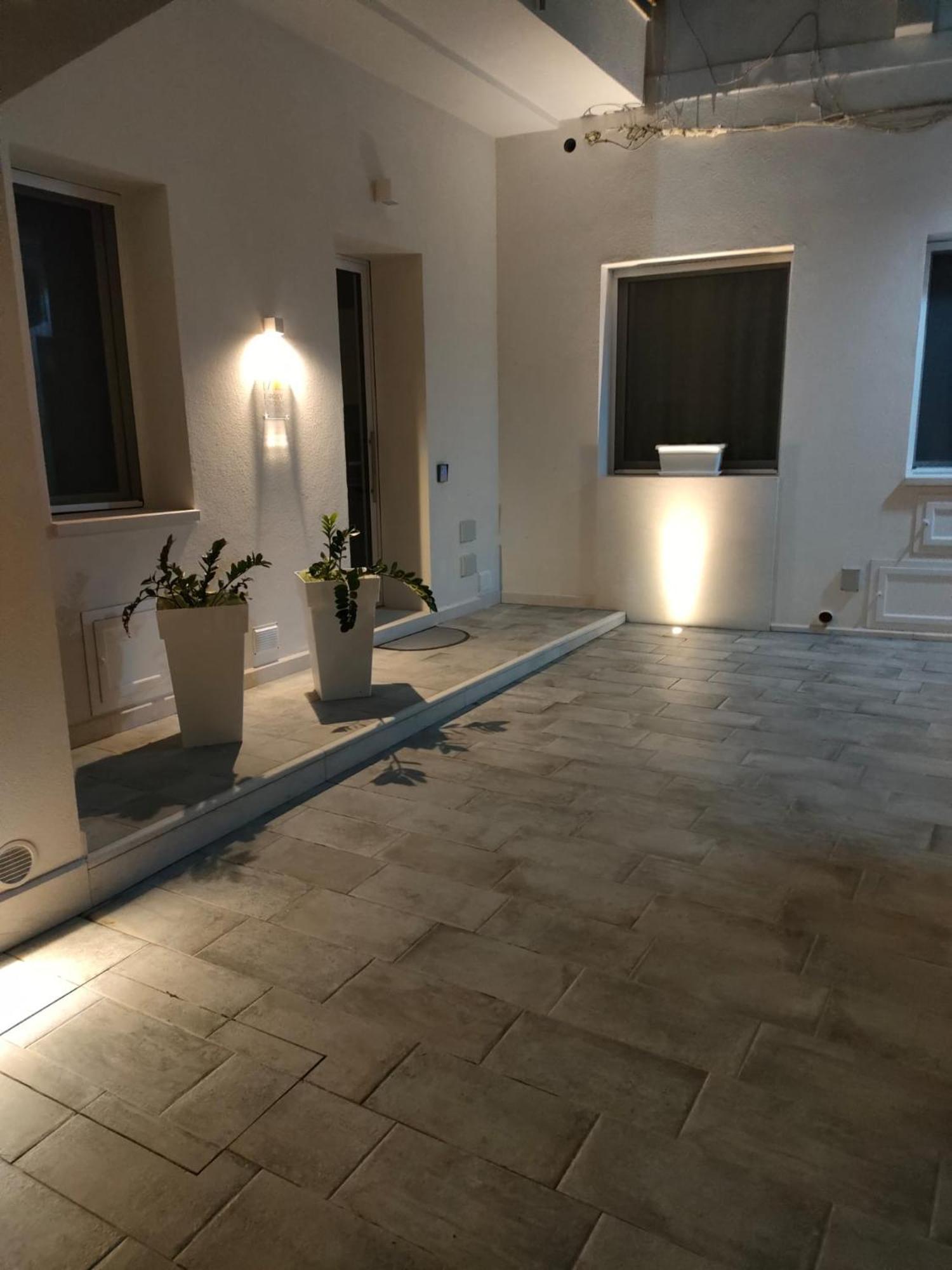 Rosy Room Design Marsala Exterior photo