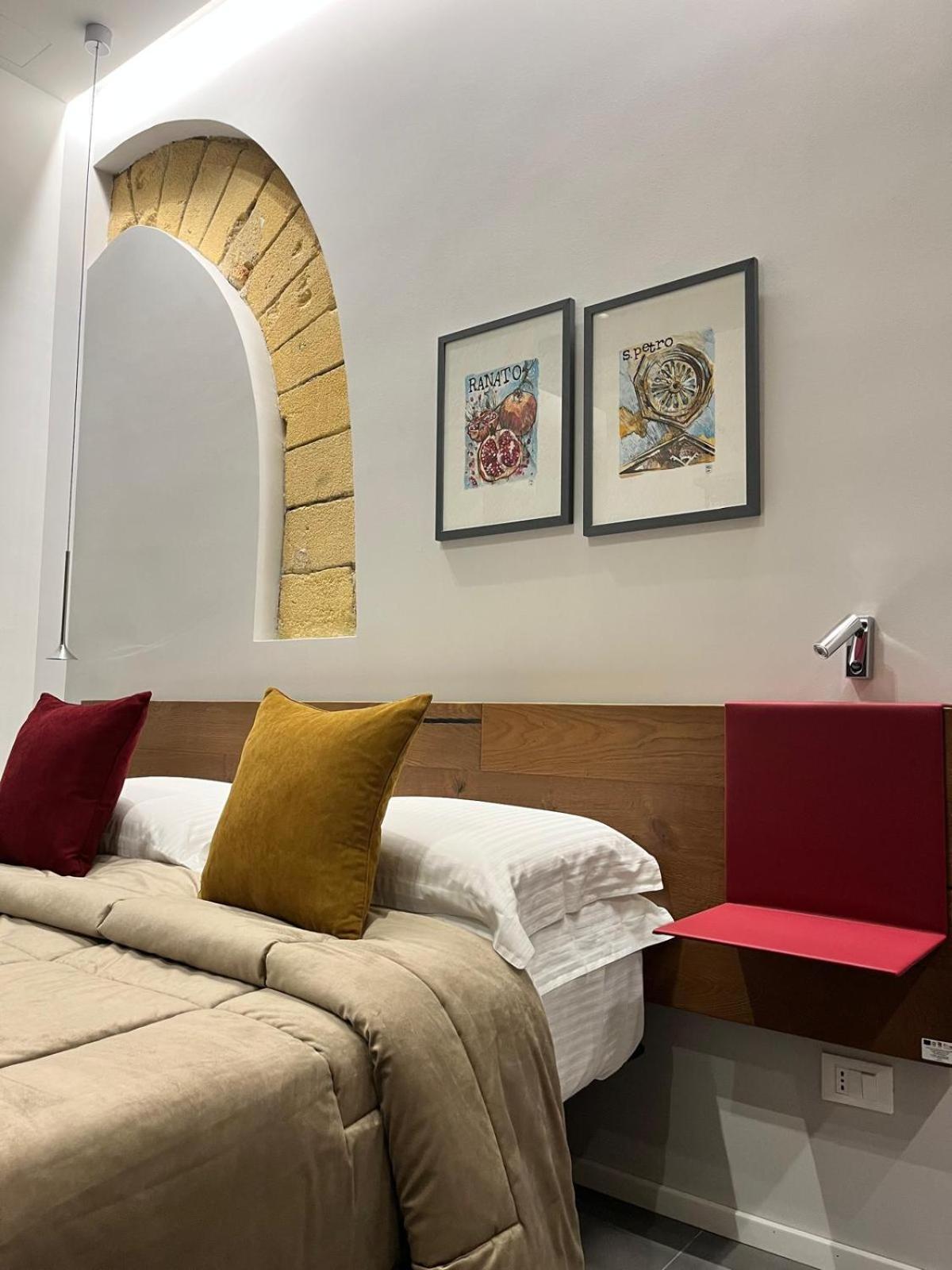 Rosy Room Design Marsala Exterior photo